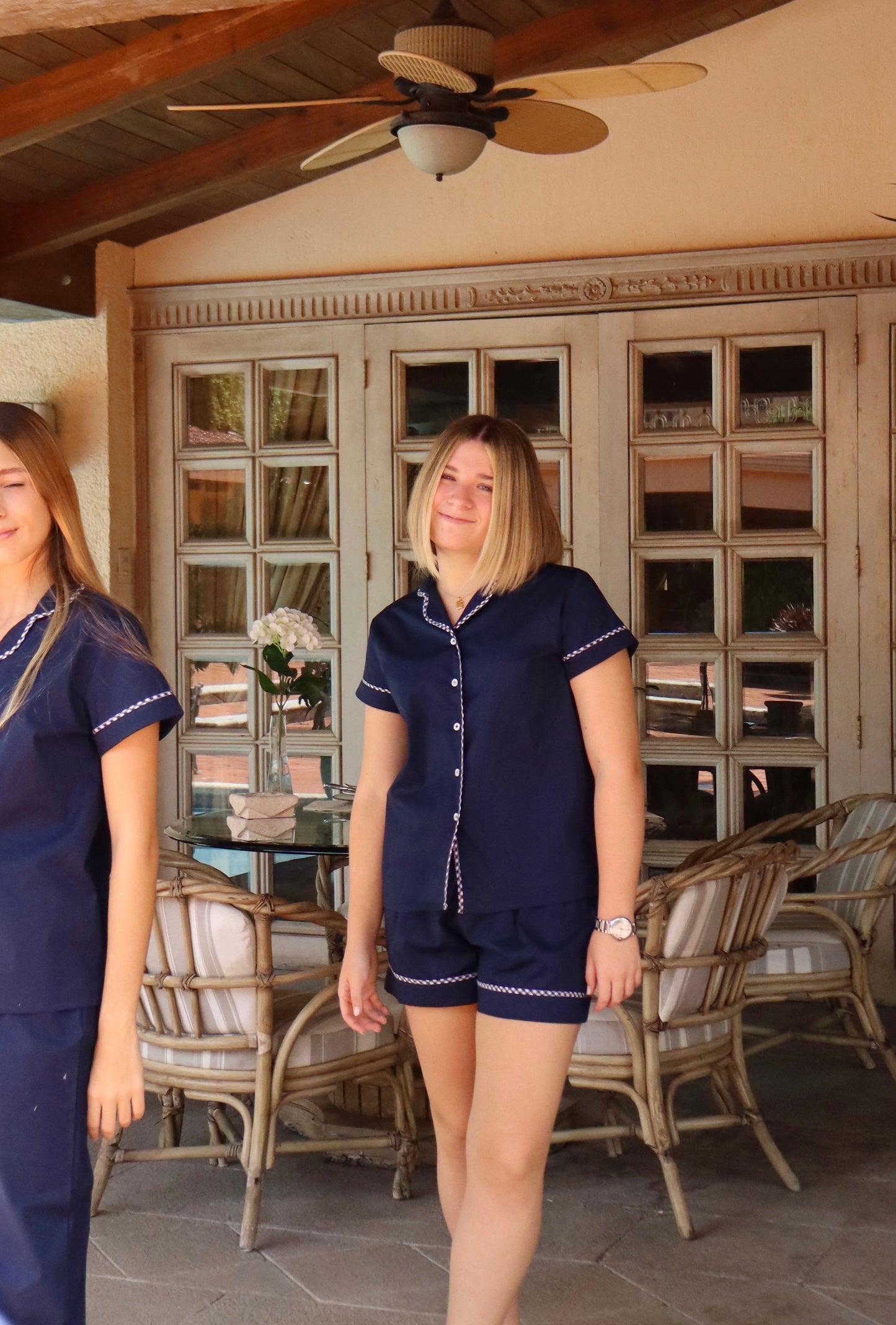 Conjunto clásico azul marino